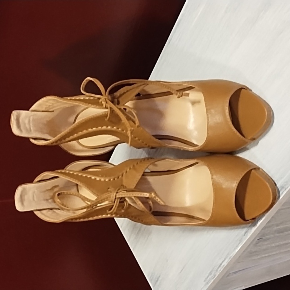 Adriana heels